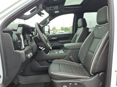 New 2026 GMC Sierra 2500 AT4X AWD/4WD image 12