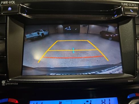 Certified 2018 Toyota RAV4 SE image 13