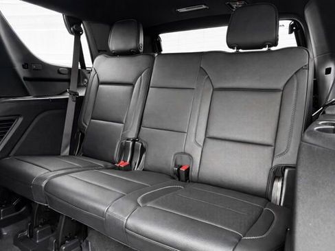 Used 2024 GMC Yukon Denali image 17