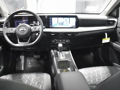 New 2026 Nissan Kicks SV image 13