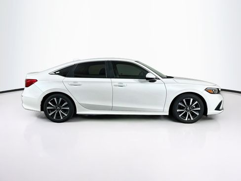 Used 2022 Honda Civic EX image 10