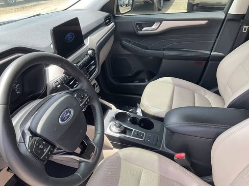 Used 2021 Ford Escape SEL FWD image 12