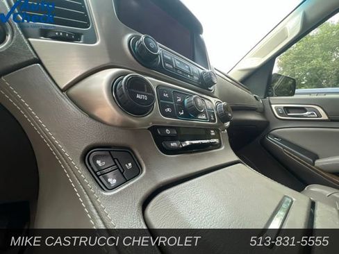 Used 2019 GMC Yukon XL Denali w/ Denali Ultimate Package AWD/4WD image 9