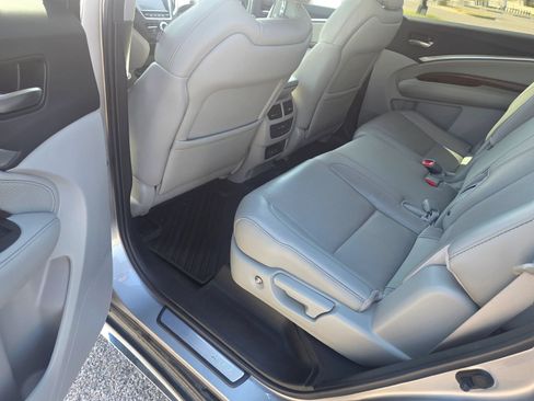 Used 2019 Acura MDX w/ Technology Package FWD image 30