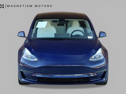 Used 2023 Tesla Model 3 Standard Range image 5