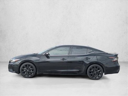 Used 2023 Nissan Maxima SR w/ Sport Mat Group image 2