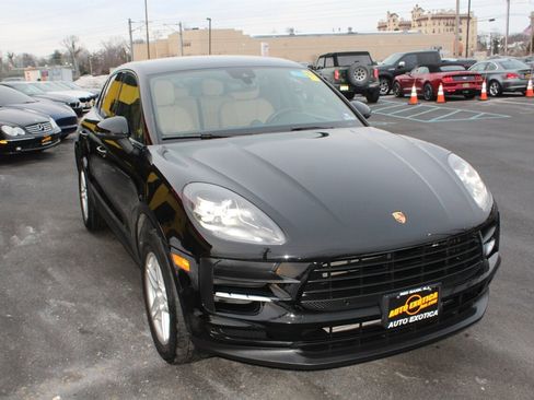 Used 2020 Porsche Macan image 4
