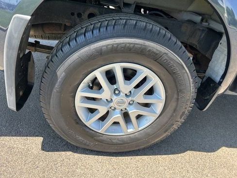 Used 2018 Nissan Frontier SV AWD/4WD image 41