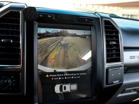 Used 2018 Ford F250 XLT image 19