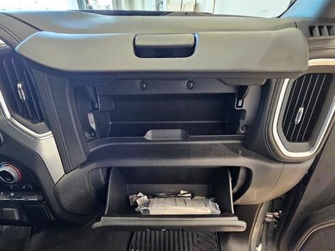 Used 2022 Chevrolet Silverado 1500 LT image 25