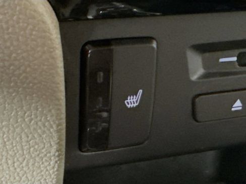 Used 2022 Honda Pilot Touring image 23