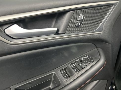 Used 2021 Ford Edge ST-Line image 22