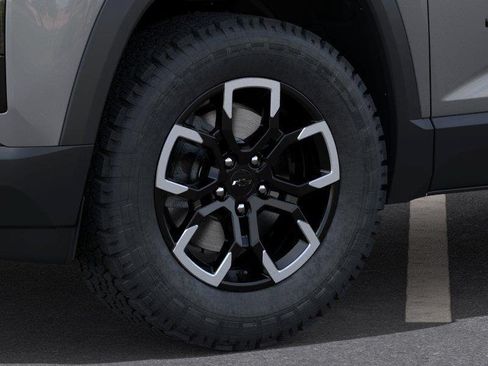 New 2027 Chevrolet Equinox ACTIV w/ Safety and Technology Package FWD image 9