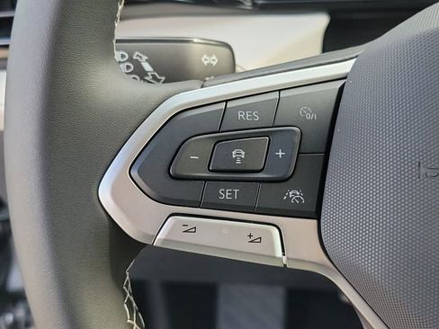 New 2025 Volkswagen Taos S image 9