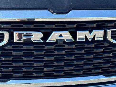 Used 2025 RAM 1500 Big Horn AWD/4WD image 8