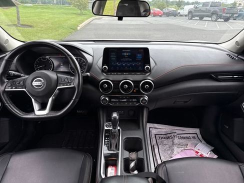 Used 2023 Nissan Sentra SR w/ SR Premium Package FWD image 18