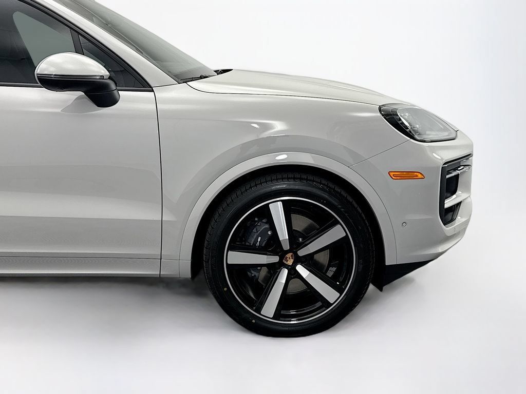 Used 2026 Porsche Cayenne AWD/4WD image 11