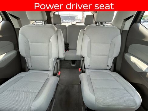 Used 2019 Chevrolet Traverse LT FWD image 26