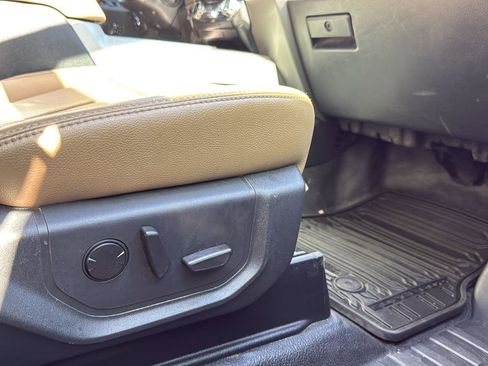 Certified 2022 Ford F250 Lariat w/ Lariat Ultimate Package image 22