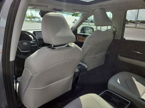 Certified 2026 Toyota Grand Highlander AWD image 14