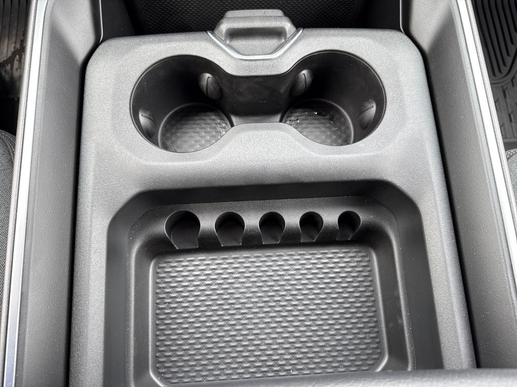 New 2026 RAM 3500 Big Horn AWD/4WD image 21