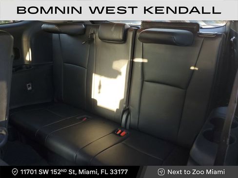 Used 2024 Toyota Highlander LE image 20