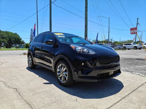 Used 2021 Kia Sportage S w/ S FWD Premium Package image 3