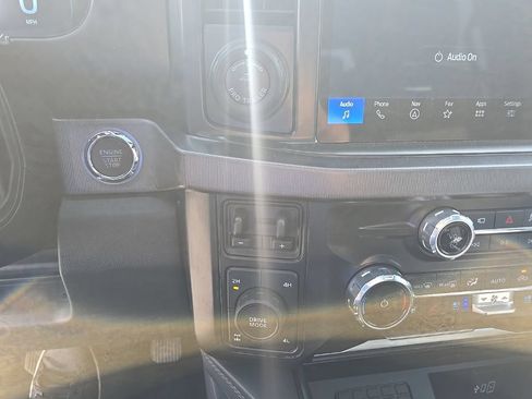 Used 2026 Ford F250 Platinum AWD/4WD image 25