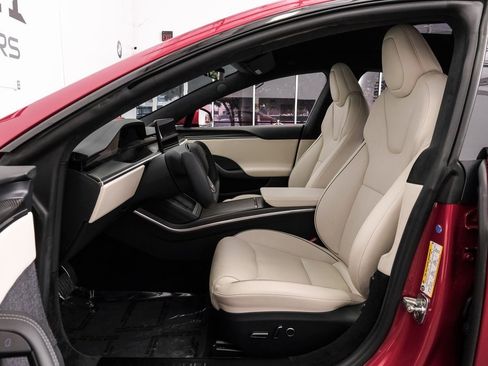 Used 2021 Tesla Model S Plaid image 4