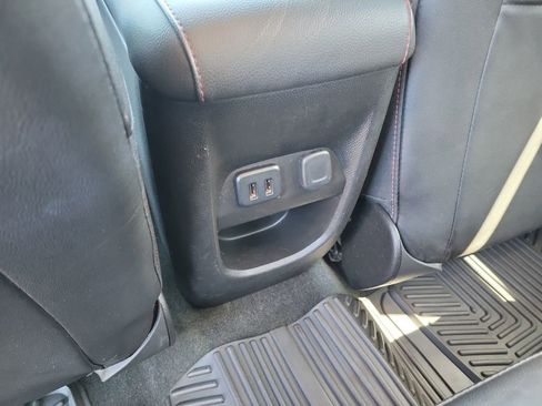 Used 2016 GMC Canyon SLE w/ SLE Convenience Package RWD image 14