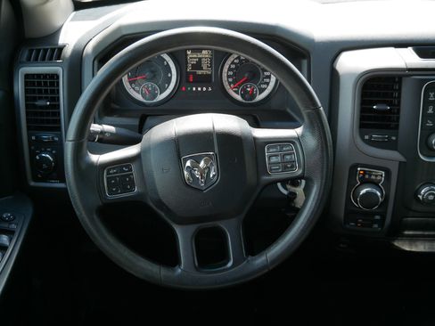 Used 2018 RAM 1500 Express w/ Black Ram 1500 Express Group AWD/4WD image 19