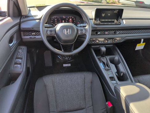 New 2025 Honda Accord SE image 18