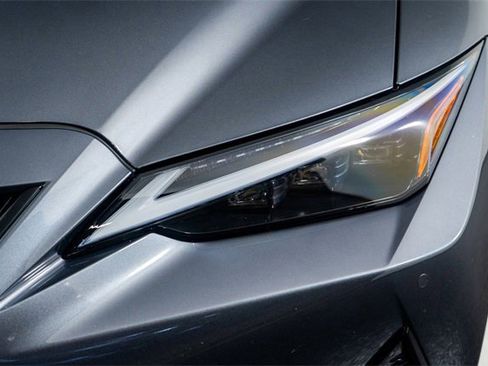 Used 2024 Lexus IS 500 image 34