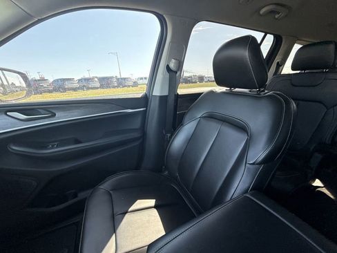 Used 2023 Jeep Grand Cherokee L Limited AWD/4WD image 33