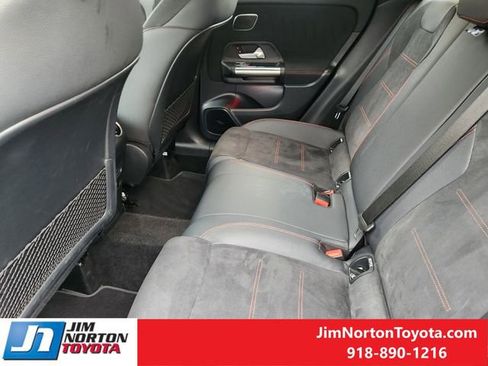 Used 2024 Mercedes-Benz GLA 250 4MATIC image 31