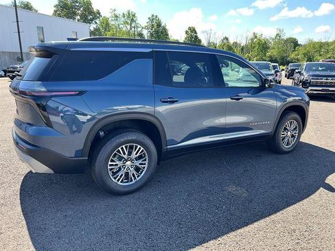 New 2026 Chevrolet Traverse LT FWD image 6