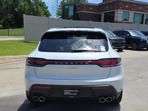 Used 2025 Porsche Macan AWD/4WD image 6