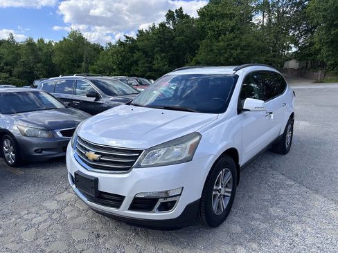 Used 2016 Chevrolet Traverse LT AWD/4WD image 2