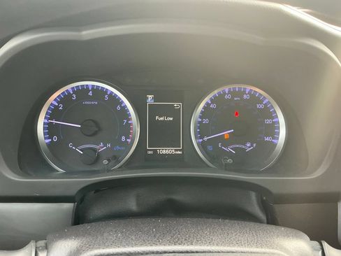 Used 2019 Toyota Highlander LE AWD/4WD image 22