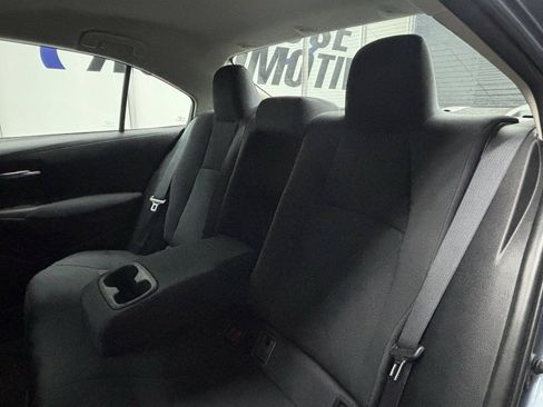 Used 2020 Toyota Corolla LE FWD image 25