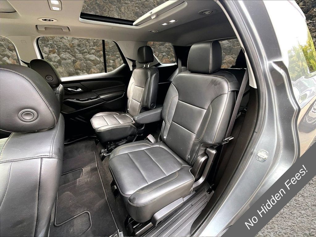 Used 2019 Chevrolet Traverse LT w/ LT Premium Package AWD/4WD image 23