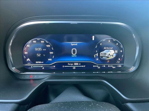 Used 2024 Chevrolet Tahoe Z71 w/ Luxury Package image 26