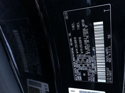 Certified 2025 Toyota Grand Highlander AWD image 32