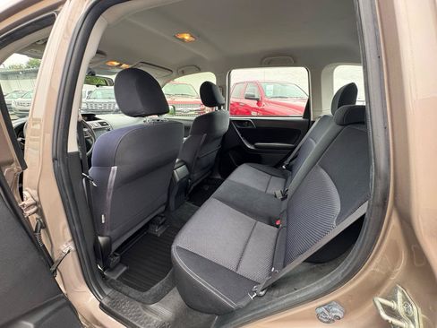 Used 2016 Subaru Forester 2.5i w/ Alloy Wheel Package AWD/4WD image 16