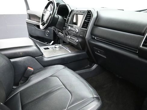 Used 2020 Ford Expedition Limited image 19