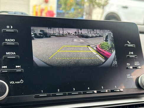 Used 2019 Honda Accord LX image 22