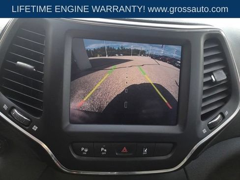 Used 2023 Jeep Cherokee Altitude Lux AWD/4WD image 30