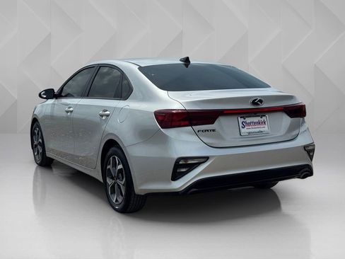 Used 2021 Kia Forte LXS image 7