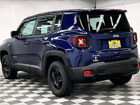 Used 2018 Jeep Renegade Sport w/ Power & Air Group AWD/4WD image 3