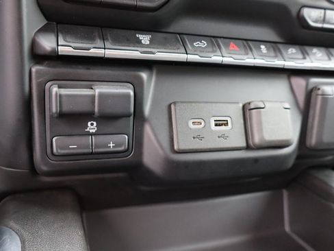 Used 2023 Chevrolet Silverado 3500 LTZ w/ LTZ Convenience Package image 13